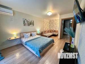 1-к квартира, посуточно, 40м2, 3/10 этаж