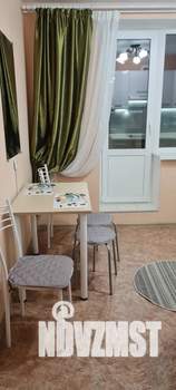 1-к квартира, посуточно, 42м2, 7/17 этаж