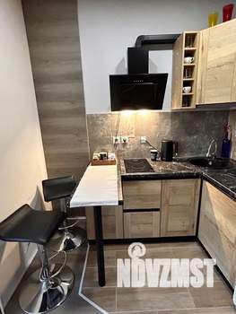 Студия квартира, посуточно, 20м2, 11/17 этаж