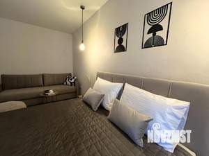 1-к квартира, посуточно, 42м2, 7/18 этаж