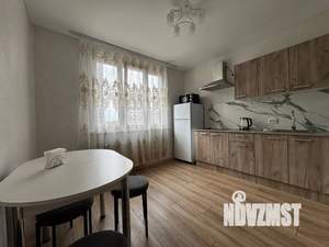 1-к квартира, посуточно, 38м2, 5/18 этаж