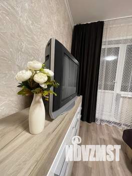 1-к квартира, посуточно, 39м2, 8/10 этаж