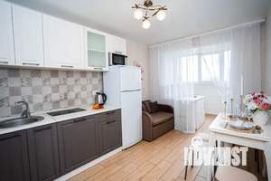 1-к квартира, посуточно, 46м2, 13/17 этаж