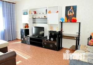 1-к квартира, посуточно, 39м2, 4/10 этаж