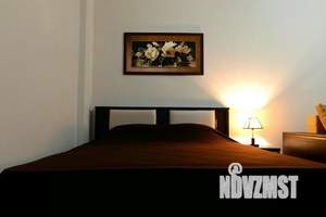 1-к квартира, посуточно, 49м2, 1/1 этаж