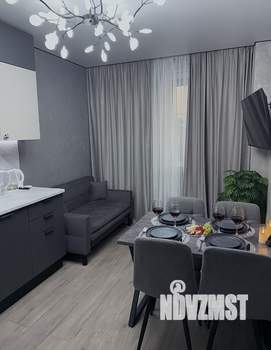 1-к квартира, посуточно, 42м2, 1/25 этаж