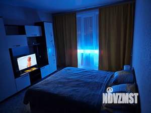 1-к квартира, посуточно, 40м2, 11/16 этаж