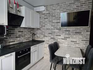 1-к квартира, посуточно, 38м2, 9/17 этаж