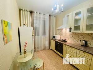 Студия квартира, посуточно, 40м2, 3/17 этаж