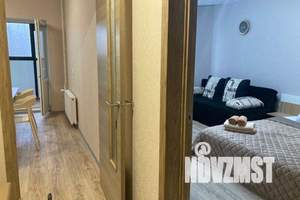 1-к квартира, посуточно, 42м2, 1/17 этаж