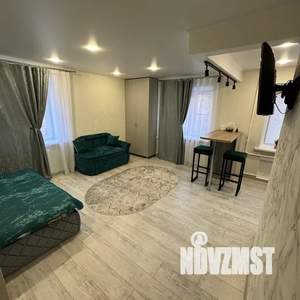 Студия квартира, посуточно, 32м2, 4/5 этаж