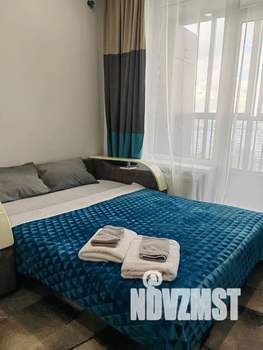 Студия квартира, посуточно, 20м2, 16/18 этаж