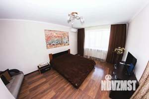 1-к квартира, посуточно, 43м2, 1/1 этаж