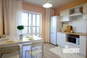 1-к квартира, посуточно, 44м2, 1/1 этаж