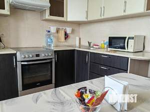 2-к квартира, посуточно, 50м2, 1/1 этаж