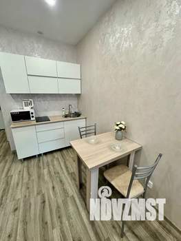 Студия квартира, посуточно, 27м2, 2/17 этаж