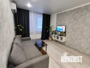 1-к квартира, посуточно, 41м2, 2/10 этаж