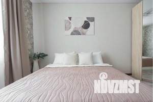 1-к квартира, посуточно, 40м2, 5/25 этаж