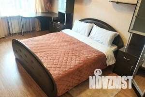 2-к квартира, посуточно, 53м2, 3/5 этаж