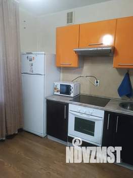 1-к квартира, посуточно, 34м2, 3/9 этаж