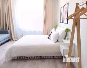 Студия квартира, посуточно, 28м2, 3/6 этаж