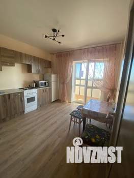 1-к квартира, посуточно, 36м2, 8/18 этаж