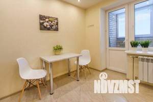 1-к квартира, посуточно, 55м2, 7/25 этаж