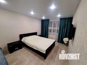 1-к квартира, посуточно, 32м2, 4/9 этаж