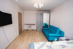 1-к квартира, посуточно, 40м2, 2/17 этаж