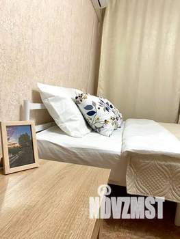 1-к квартира, посуточно, 40м2, 10/17 этаж