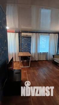 Студия квартира, посуточно, 35м2, 3/5 этаж