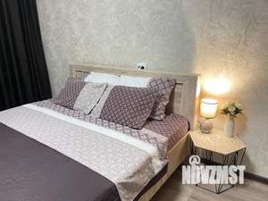 1-к квартира, посуточно, 39м2, 8/10 этаж