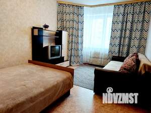 1-к квартира, посуточно, 36м2, 3/17 этаж