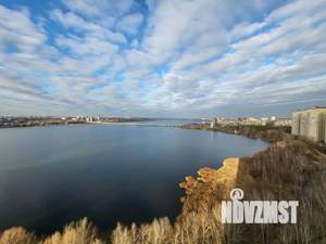 Студия квартира, посуточно, 30м2, 21/25 этаж