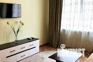 1-к квартира, посуточно, 40м2, 7/17 этаж