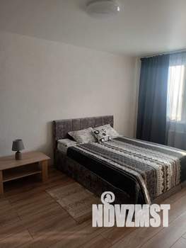 1-к квартира, посуточно, 37м2, 13/17 этаж