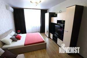 1-к квартира, посуточно, 48м2, 8/25 этаж