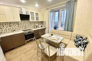 1-к квартира, посуточно, 52м2, 1/25 этаж