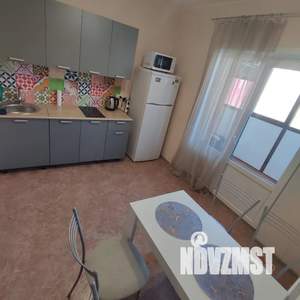 1-к квартира, посуточно, 40м2, 3/17 этаж