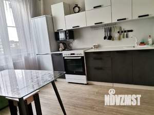 1-к квартира, посуточно, 40м2, 3/17 этаж