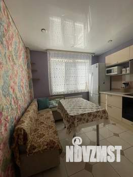 1-к квартира, посуточно, 47м2, 7/18 этаж