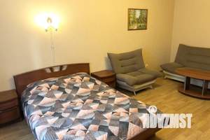 1-к квартира, посуточно, 44м2, 1/13 этаж