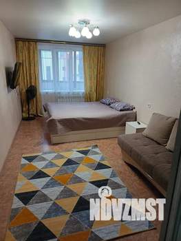 1-к квартира, посуточно, 40м2, 5/17 этаж