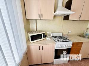 1-к квартира, посуточно, 38м2, 2/17 этаж