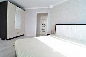 1-к квартира, посуточно, 46м2, 13/16 этаж