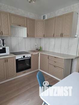 1-к квартира, посуточно, 37м2, 8/18 этаж