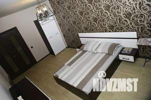 1-к квартира, посуточно, 42м2, 6/15 этаж