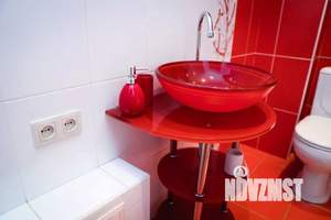 1-к квартира, посуточно, 52м2, 1/1 этаж