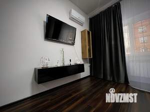 5-к квартира, посуточно, 100м2, 1/2 этаж