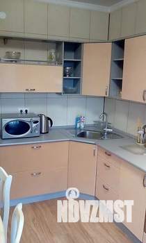 2-к квартира, посуточно, 76м2, 4/17 этаж